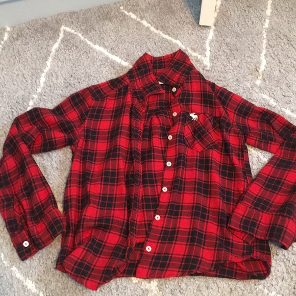 Cute Plaid Button Down! - Picture 5 of 5